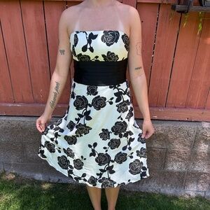 White House Black Market cocktail dress